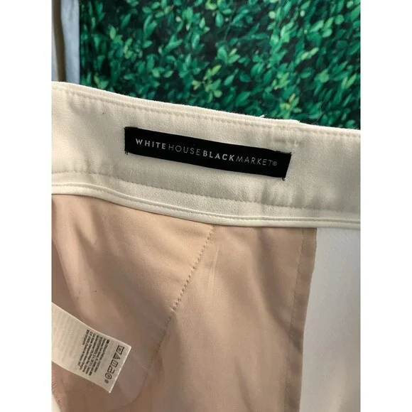 🤍 White House Black Market Winter White Flat-Front Dress Pants – Size 8 - Picture 4 of 8
